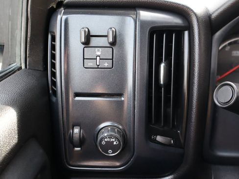 Used 2016 Chevrolet Silverado 2500 W/T image 28