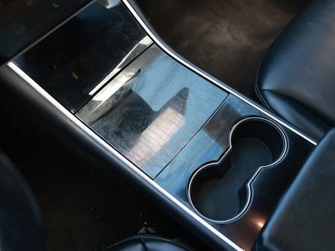 Used 2019 Tesla Model 3 Standard Range RWD image 42