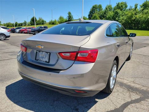 Used 2024 Chevrolet Malibu LT FWD image 4