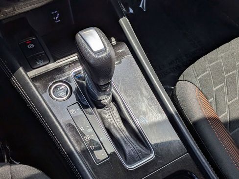 Used 2021 Nissan Kicks SR w/ Interior Electronics Package FWD image 10