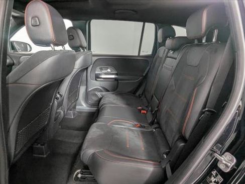 Used 2023 Mercedes-Benz GLB 250 4MATIC image 18