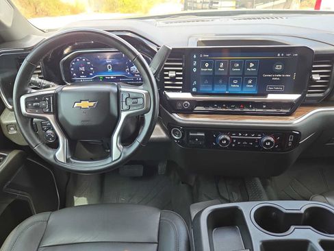 Used 2024 Chevrolet Silverado 1500 LT w/ Leather Package RWD image 14