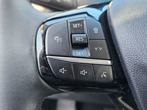 Used 2023 Ford Escape Platinum image 28