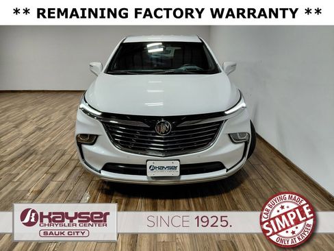 Used 2024 Buick Enclave Premium image 3