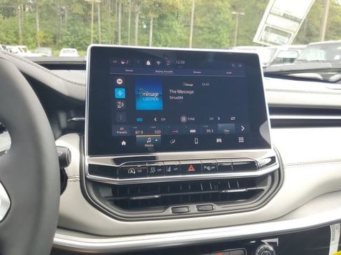 New 2026 Jeep Compass Limited image 21