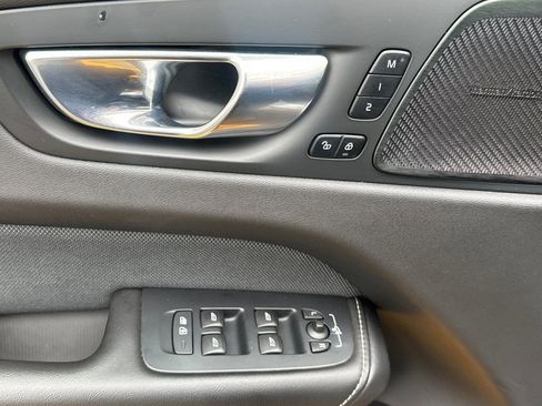 Used 2021 Volvo XC60 T8 R-Design w/ Advanced Package image 10