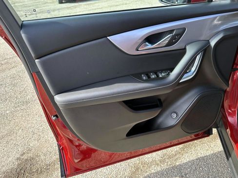 Certified 2024 Chevrolet Blazer LT w/ Convenience Package image 13