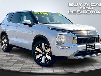 New 2025 Mitsubishi Outlander SE