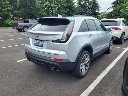 Used 2019 Cadillac XT4 Sport w/ Cold Weather Package AWD/4WD image 3