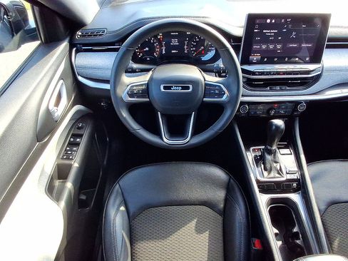 Certified 2023 Jeep Compass Latitude AWD/4WD image 27