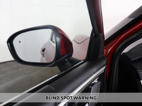 Used 2024 Mitsubishi Outlander SE image 6