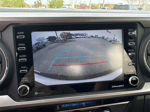 Used 2022 Toyota Tacoma SR5 w/ Technology Package image 23
