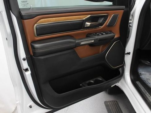 Used 2021 RAM 1500 Limited AWD/4WD image 15