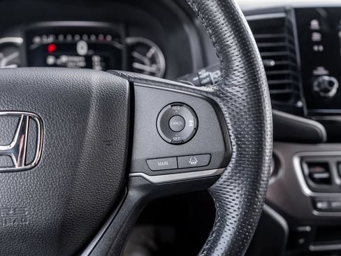 Used 2023 Honda Passport EX-L image 25