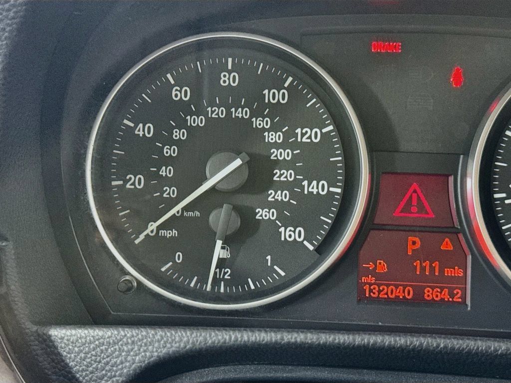 Used 2009 BMW 328i Convertible RWD image 15