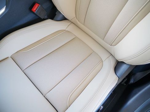 New 2026 BMW 330i Sedan w/ Convenience Package RWD image 11