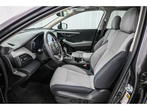 Used 2025 Subaru Outback Premium AWD/4WD image 19