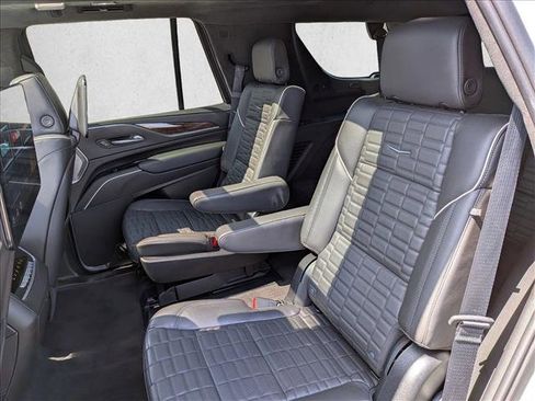 Used 2023 Cadillac Escalade Sport Platinum AWD/4WD image 21