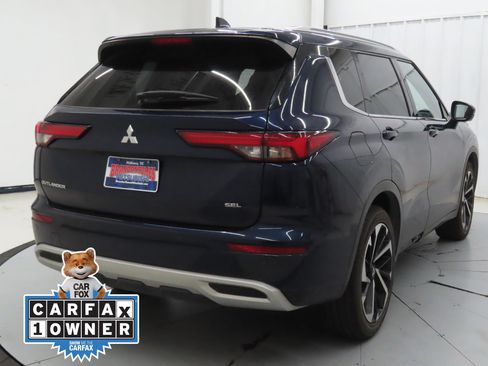 Used 2024 Mitsubishi Outlander SEL FWD image 3