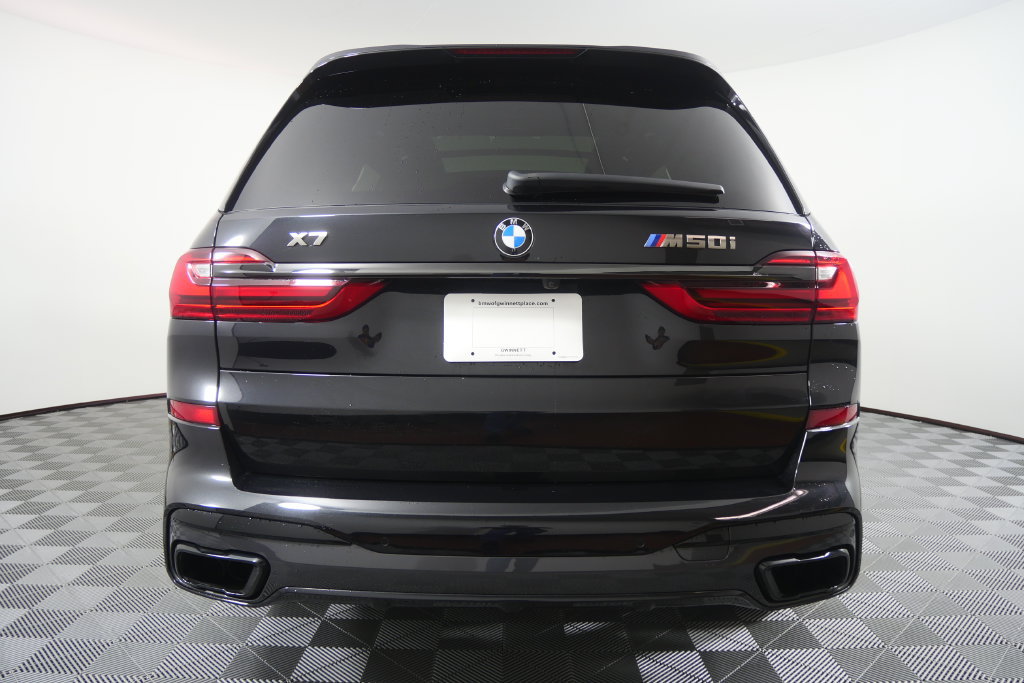 Used 2022 BMW X7 M50i AWD/4WD image 5