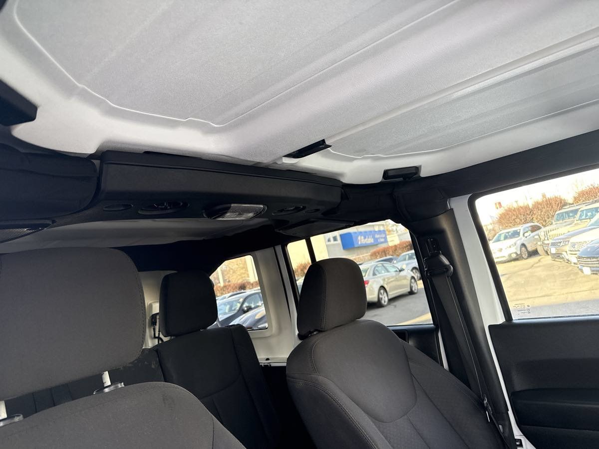 Used 2015 Jeep Wrangler Unlimited Sport w/ Quick Order Package 24S AWD/4WD image 22