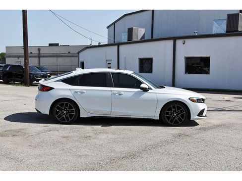 Used 2023 Honda Civic Sport Touring image 2
