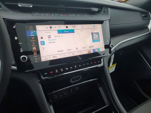 New 2026 Jeep Grand Cherokee Limited image 28