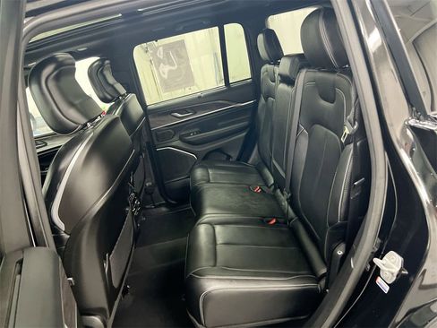 Used 2023 Jeep Grand Cherokee Overland w/ Adv Protech Group III image 24