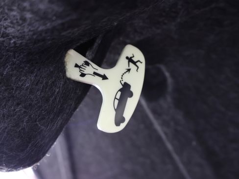 Used 2018 Dodge Challenger SRT Hellcat RWD image 33