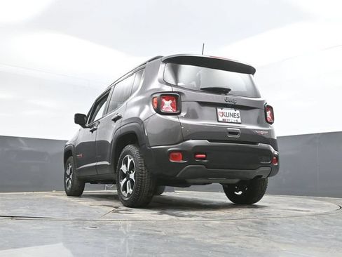 Used 2020 Jeep Renegade Trailhawk w/ Cold Weather Group AWD/4WD image 38