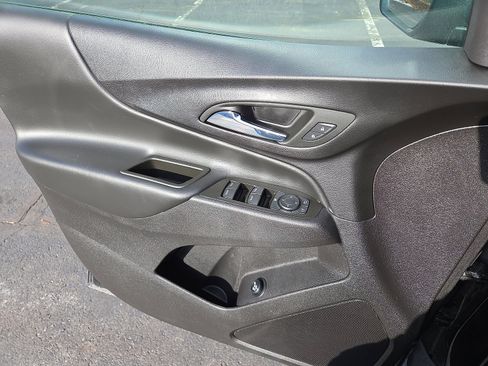 Used 2024 Chevrolet Equinox LT image 14