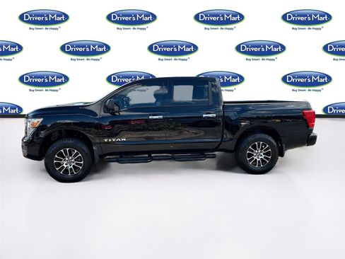 Used 2021 Nissan Titan SV w/ SV Convenience Package AWD/4WD image 4