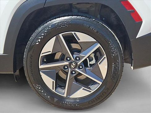 Used 2025 Hyundai Tucson SEL FWD image 29