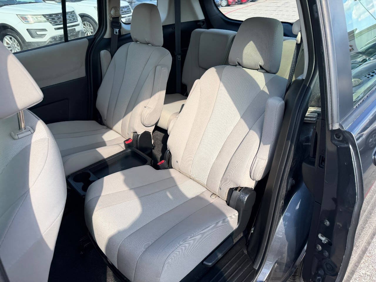 Used 2014 MAZDA MAZDA5 Sport FWD image 25