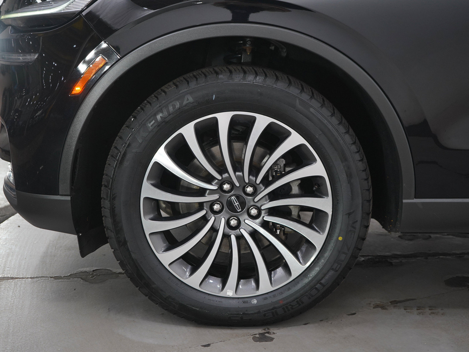 Used 2022 Lincoln Aviator Reserve w/ Class IV Trailer Tow Package AWD/4WD image 32