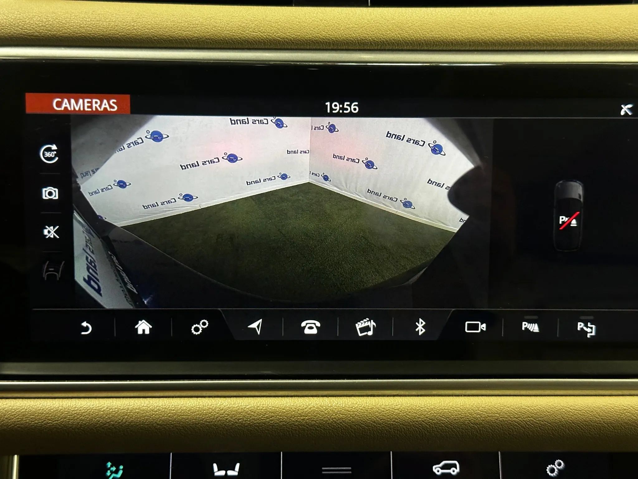 Used 2019 Land Rover Range Rover Sport HSE AWD/4WD image 42