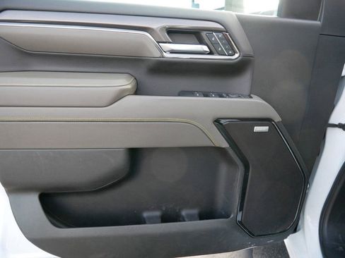 Used 2024 Chevrolet Silverado 2500 ZR2 w/ ZR2 Bison Edition image 11