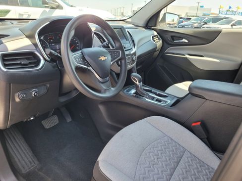 Used 2023 Chevrolet Equinox LT AWD/4WD image 10