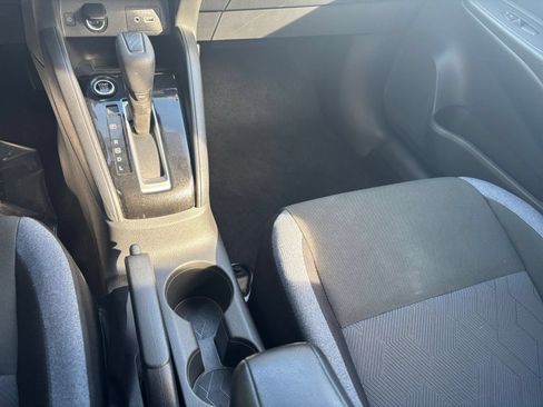 Used 2025 Nissan Versa SV FWD image 40