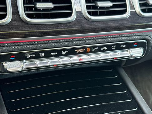 Used 2022 Mercedes-Benz GLE 350 4MATIC image 18