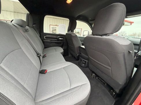 Used 2024 RAM 2500 Big Horn w/ Bed Utility Group image 10