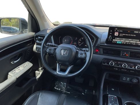 Used 2024 Honda Pilot EX-L image 11