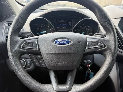 Used 2017 Ford Escape SE w/ Equipment Group 201A image 18