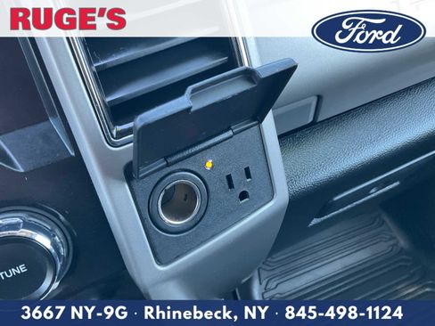 Used 2020 Ford F350 Lariat w/ Lariat Ultimate Package AWD/4WD image 32