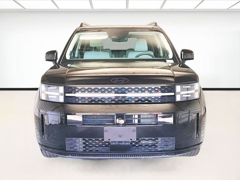 Used 2025 Hyundai Santa Fe Calligraphy image 2