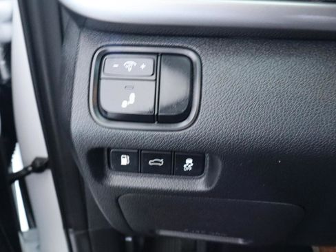 Used 2018 Kia Optima S image 26