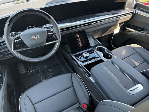 New 2026 Cadillac Escalade ESV Sport AWD/4WD image 6