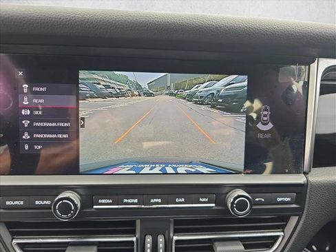Used 2021 Porsche Macan S AWD/4WD image 23