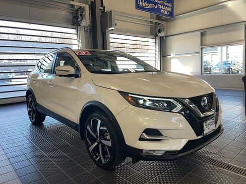 Certified 2022 Nissan Rogue Sport SL w/ Premium Package image 1