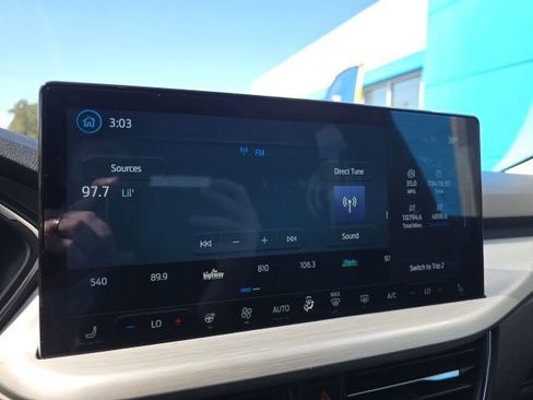 Used 2023 Ford Escape Platinum w/ Class II Trailer Tow Package AWD/4WD image 19